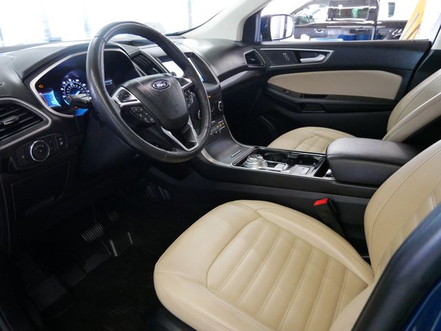 Thumbnail: 2020 Ford Edge - 7