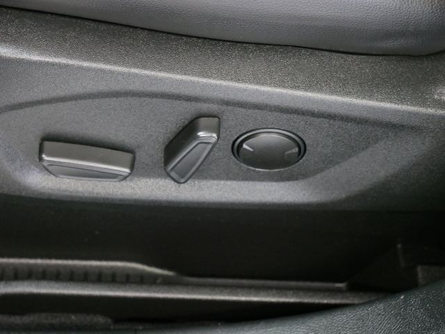 Thumbnail: 2023 Ford Edge - 18