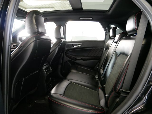 Thumbnail: 2023 Ford Edge - 9