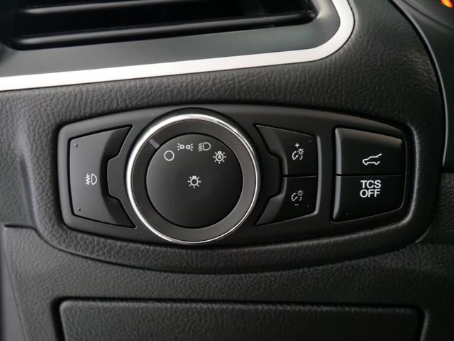 Thumbnail: 2024 Ford Edge - 19