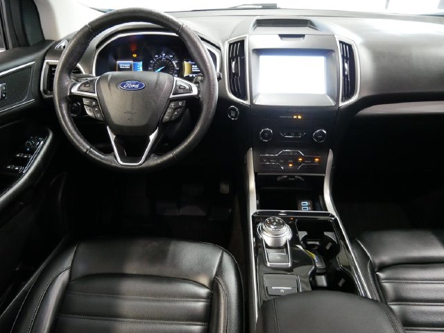 Thumbnail: 2020 Ford Edge - 8