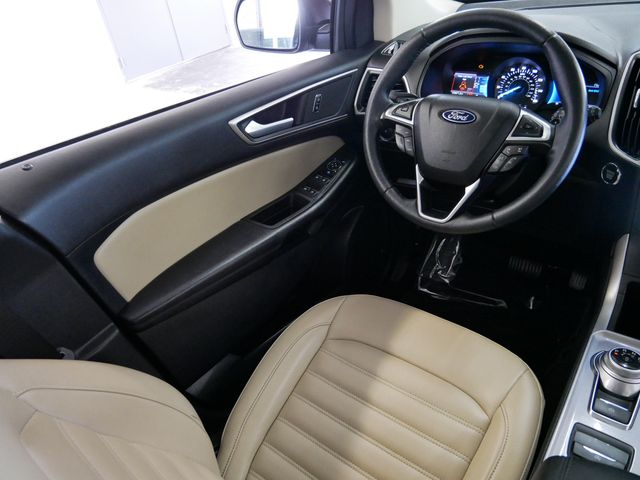 Thumbnail: 2023 Ford Edge - 2