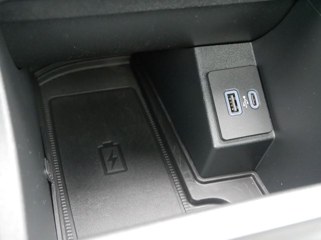 Thumbnail: 2024 Ford Edge - 17