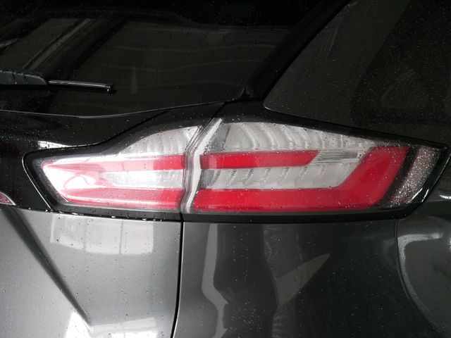 Thumbnail: 2020 Ford Edge - 14