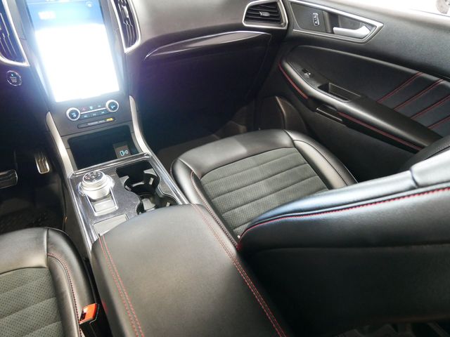 Thumbnail: 2021 Ford Edge - 10