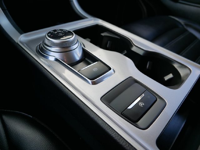 Thumbnail: 2023 Ford Edge - 10