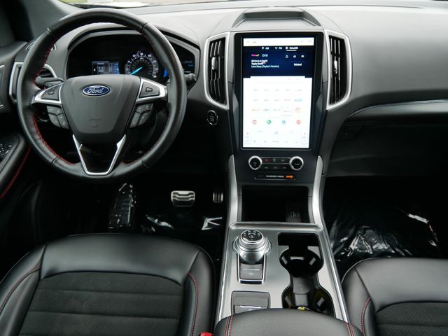 Thumbnail: 2024 Ford Edge - 8