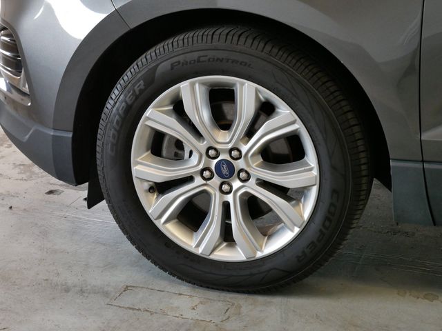 Thumbnail: 2020 Ford Edge - 5
