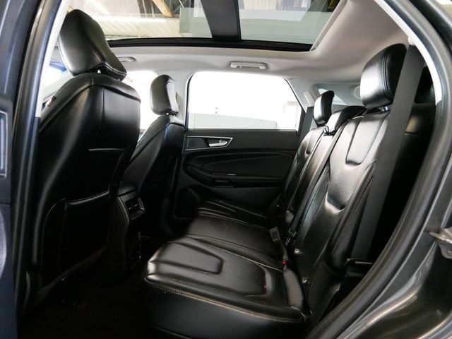 Thumbnail: 2020 Ford Edge - 8