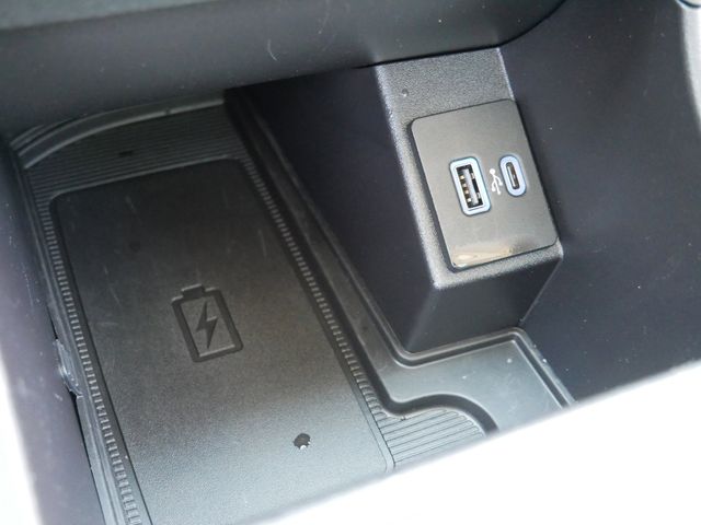 Thumbnail: 2023 Ford Edge - 17