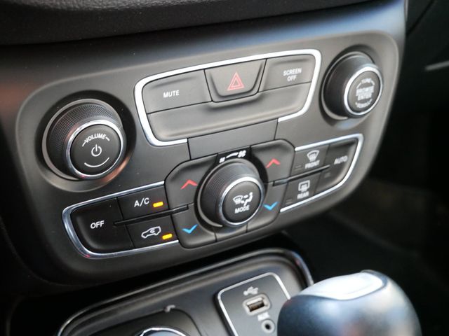Thumbnail: 2018 Jeep Compass - 18