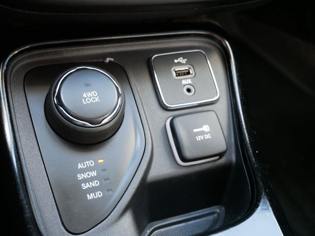 Thumbnail: 2018 Jeep Compass - 19