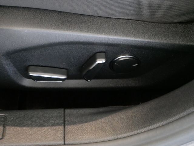 Thumbnail: 2017 Ford Fusion - 19