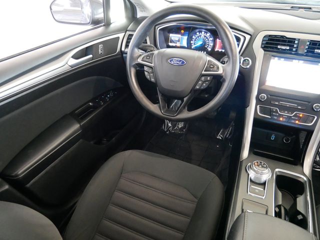 Thumbnail: 2017 Ford Fusion - 6