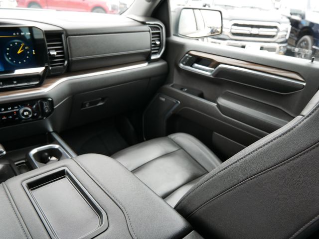 Thumbnail: 2022 Chevrolet Silverado 1500 - 10