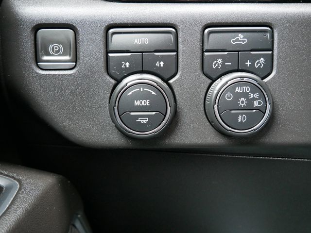 Thumbnail: 2022 Chevrolet Silverado 1500 - 18