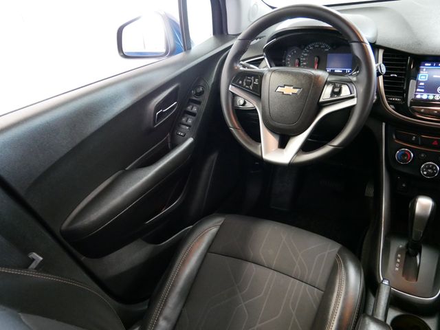 Thumbnail: 2020 Chevrolet Trax - 2