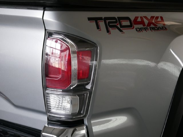 Thumbnail: 2022 Toyota Tacoma - 6