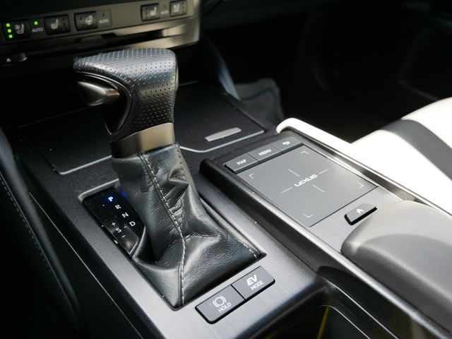 Thumbnail: 2022 Lexus ES - 12