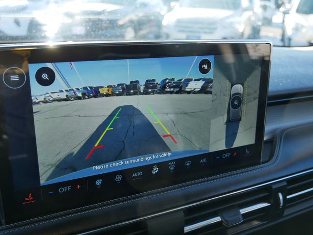 Thumbnail: 2023 Lincoln Corsair - 20