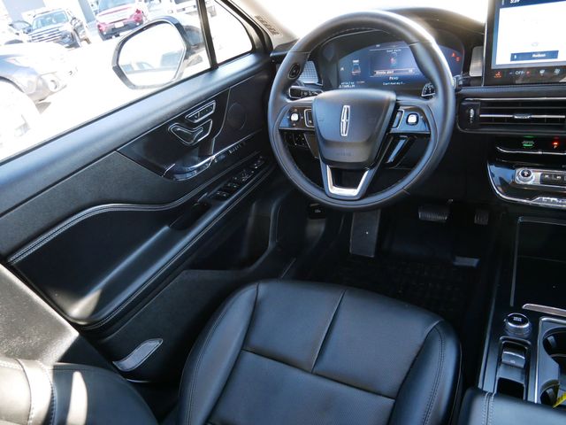 Thumbnail: 2023 Lincoln Corsair - 2