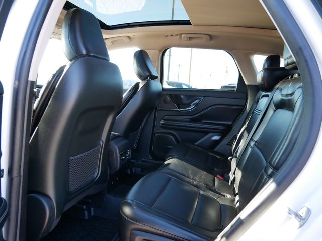 Thumbnail: 2023 Lincoln Corsair - 10