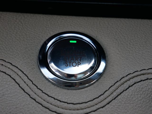 Thumbnail: 2022 Lincoln Navigator L - 26