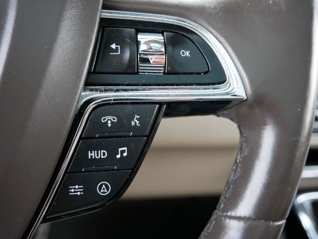 Thumbnail: 2022 Lincoln Navigator L - 23