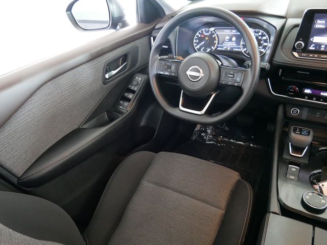 Thumbnail: 2022 Nissan Rogue - 6