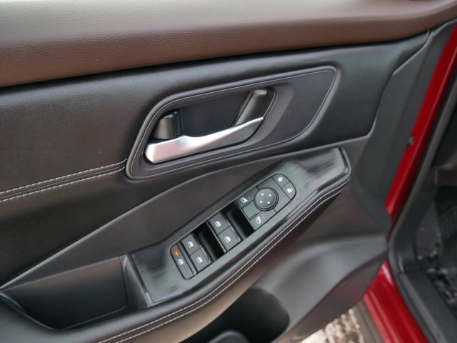 Thumbnail: 2023 Nissan Rogue - 25