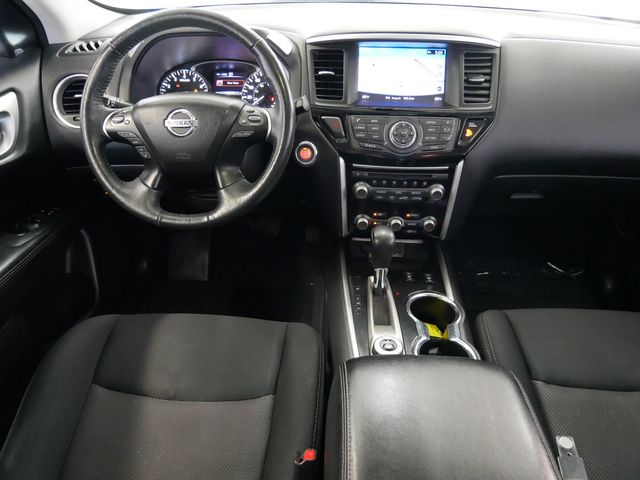 Thumbnail: 2018 Nissan Pathfinder - 9