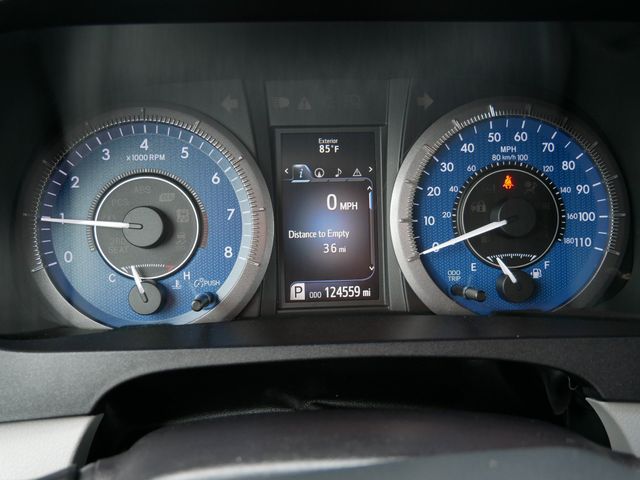 Thumbnail: 2017 Toyota Sienna - 12