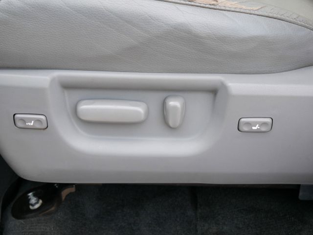 Thumbnail: 2014 Toyota Sequoia - 23