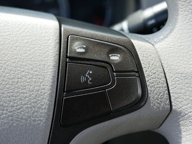 Thumbnail: 2011 Toyota Sienna - 26