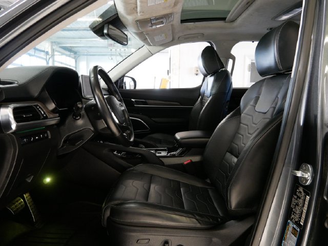Thumbnail: 2022 Kia Telluride - 8