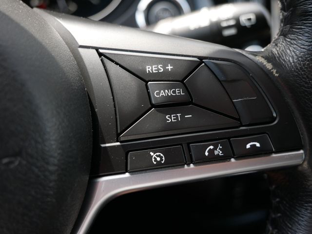 Thumbnail: 2017 Nissan Rogue Sport - 26