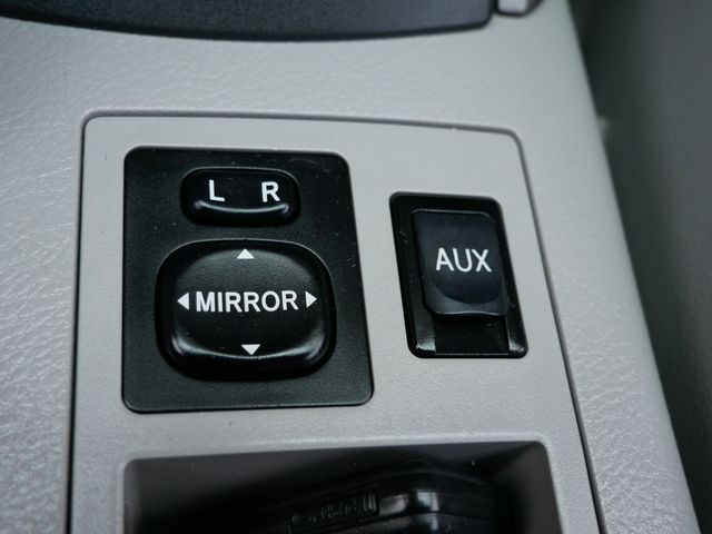 Thumbnail: 2010 Toyota RAV4 - 21