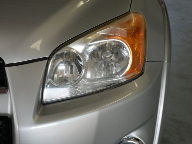 Thumbnail: 2010 Toyota RAV4 - 15
