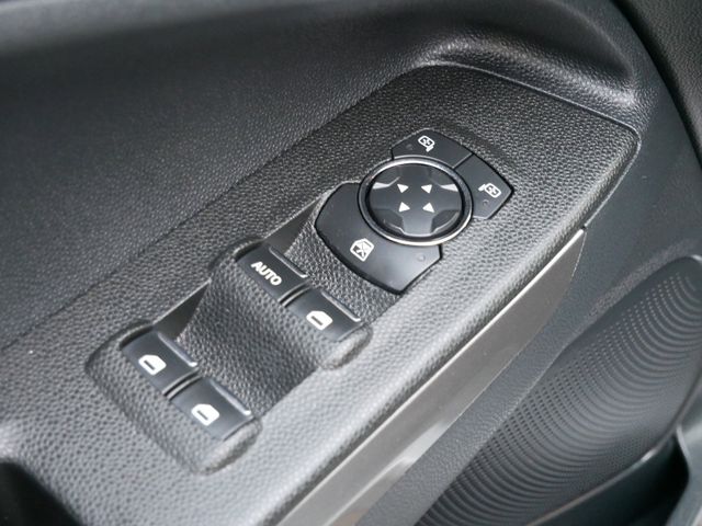 Thumbnail: 2018 Ford EcoSport - 23