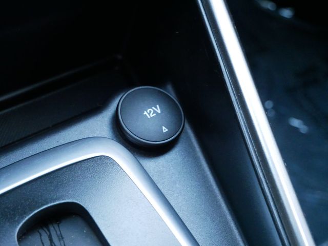 Thumbnail: 2018 Ford EcoSport - 17