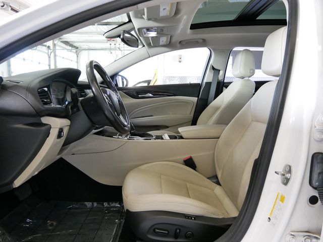 Thumbnail: 2019 Buick Regal - 7