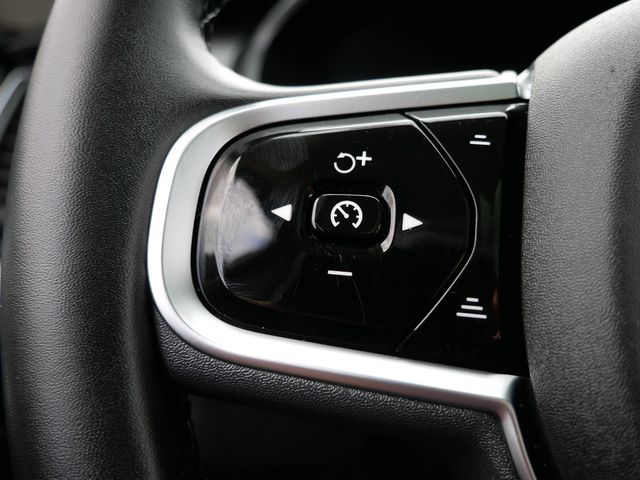 Thumbnail: 2025 Volvo XC90 - 21