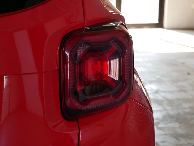 Thumbnail: 2021 Jeep Renegade - 16