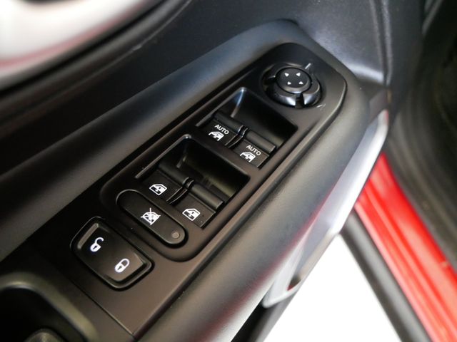 Thumbnail: 2021 Jeep Renegade - 18