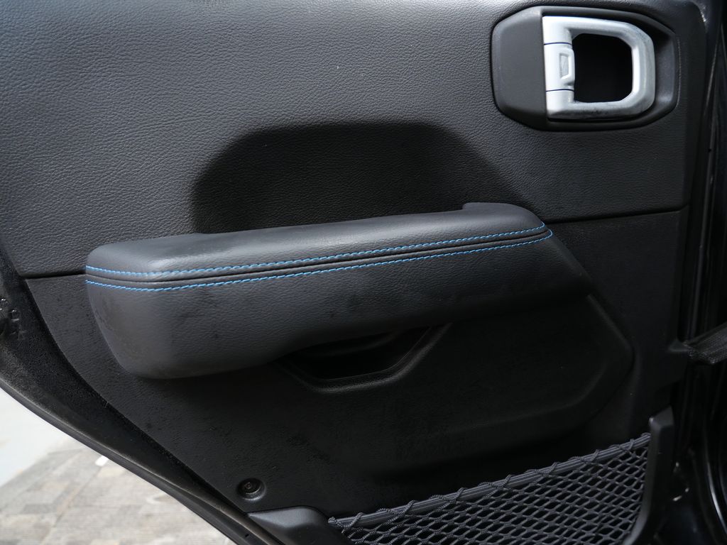 Thumbnail: 2022 Jeep Wrangler - 18