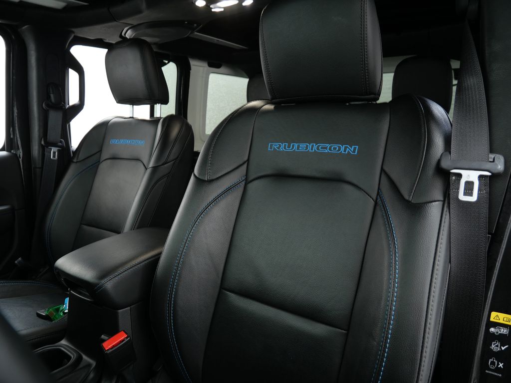 Thumbnail: 2022 Jeep Wrangler - 8