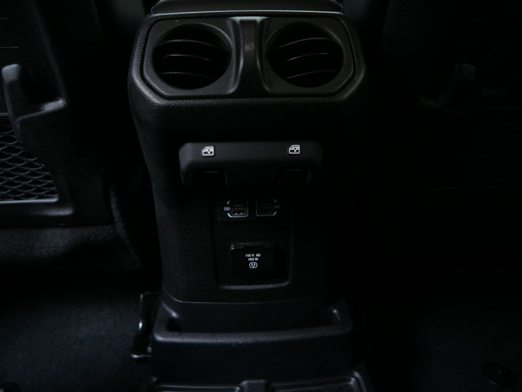 Thumbnail: 2022 Jeep Wrangler - 19