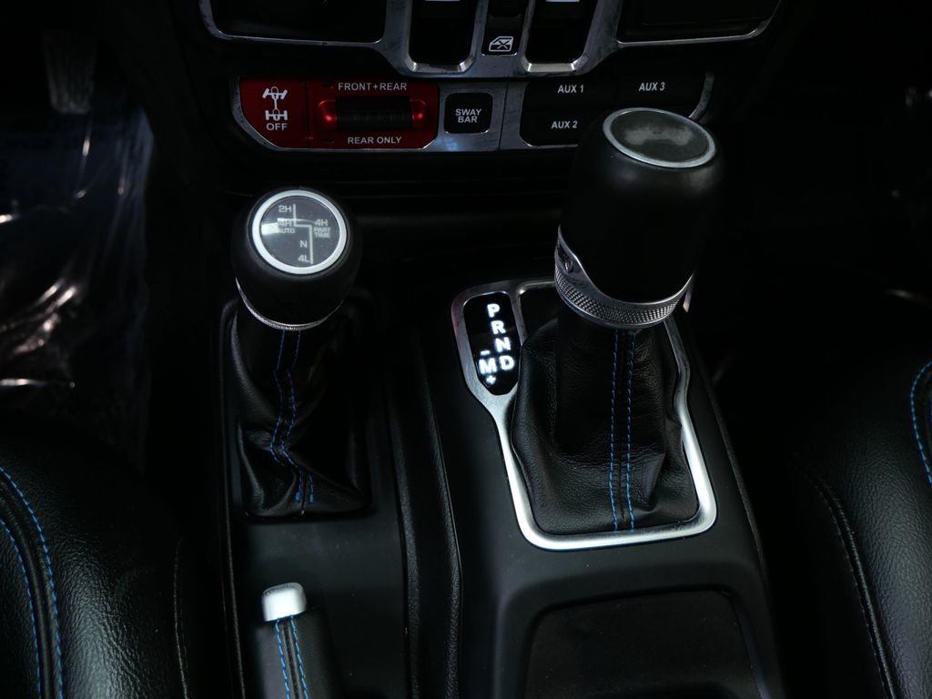 Thumbnail: 2022 Jeep Wrangler - 25