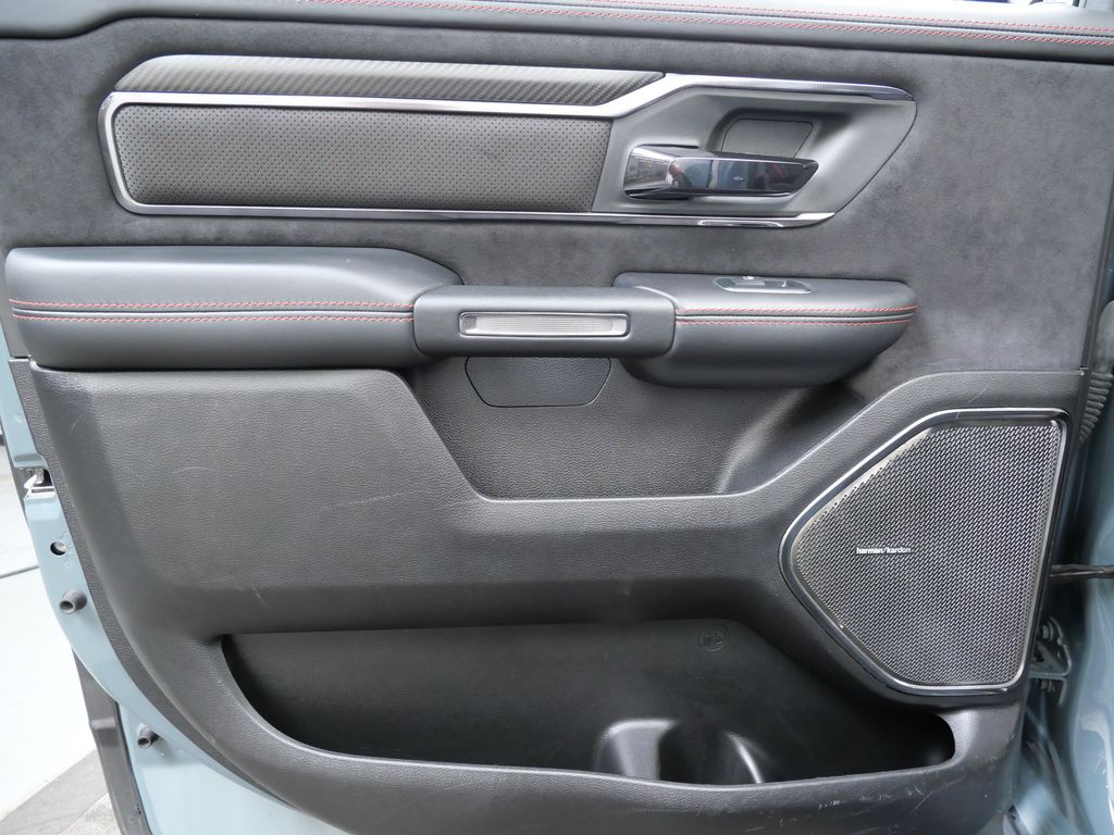 Thumbnail: 2021 RAM 1500 - 21