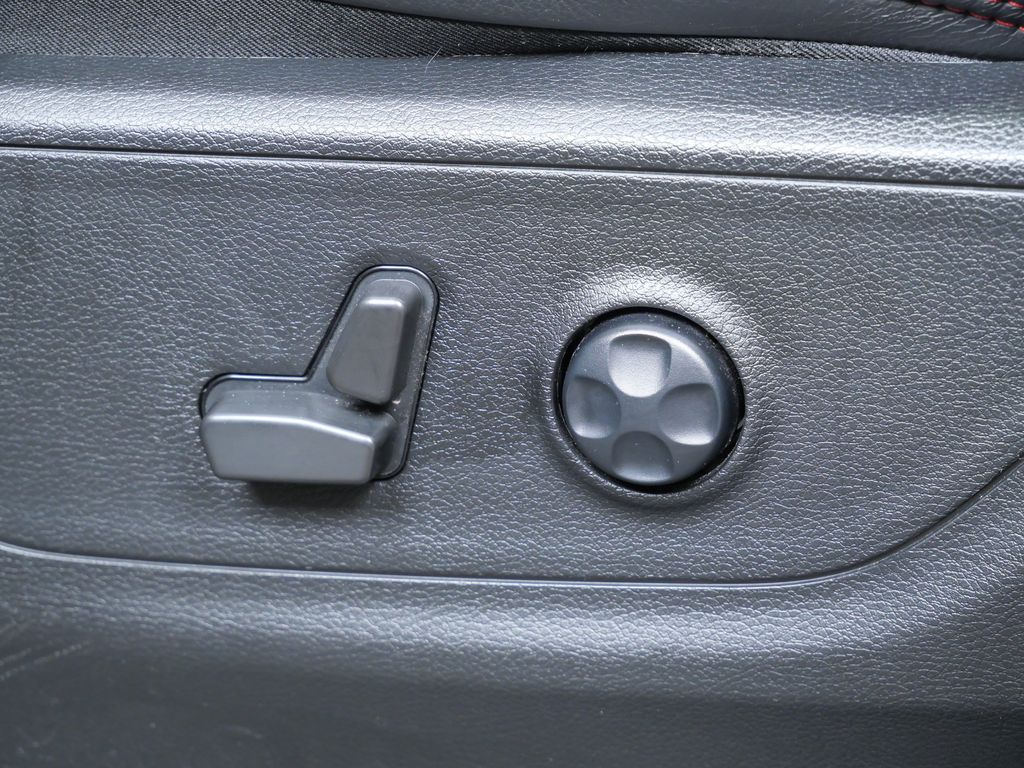 Thumbnail: 2021 RAM 1500 - 19